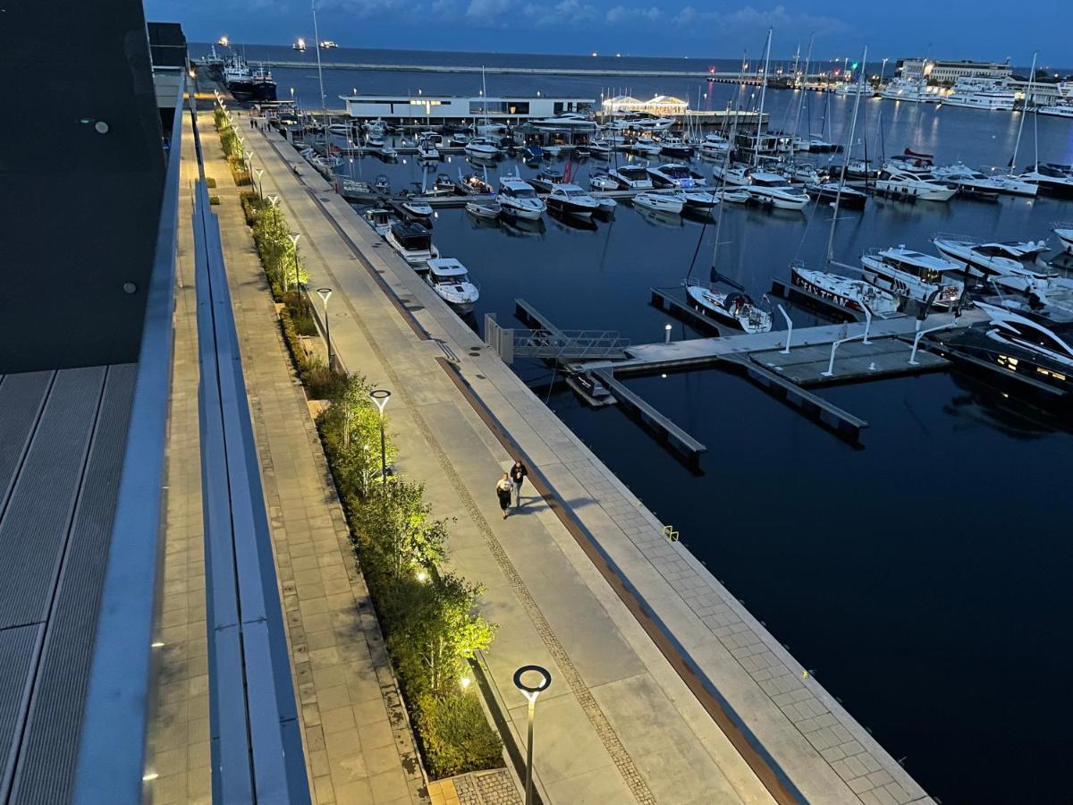 Apartament Faltom 26 Yacht Park Z Tarasem グディニャ エクステリア 写真