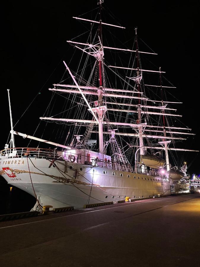 Apartament Faltom 26 Yacht Park Z Tarasem グディニャ エクステリア 写真