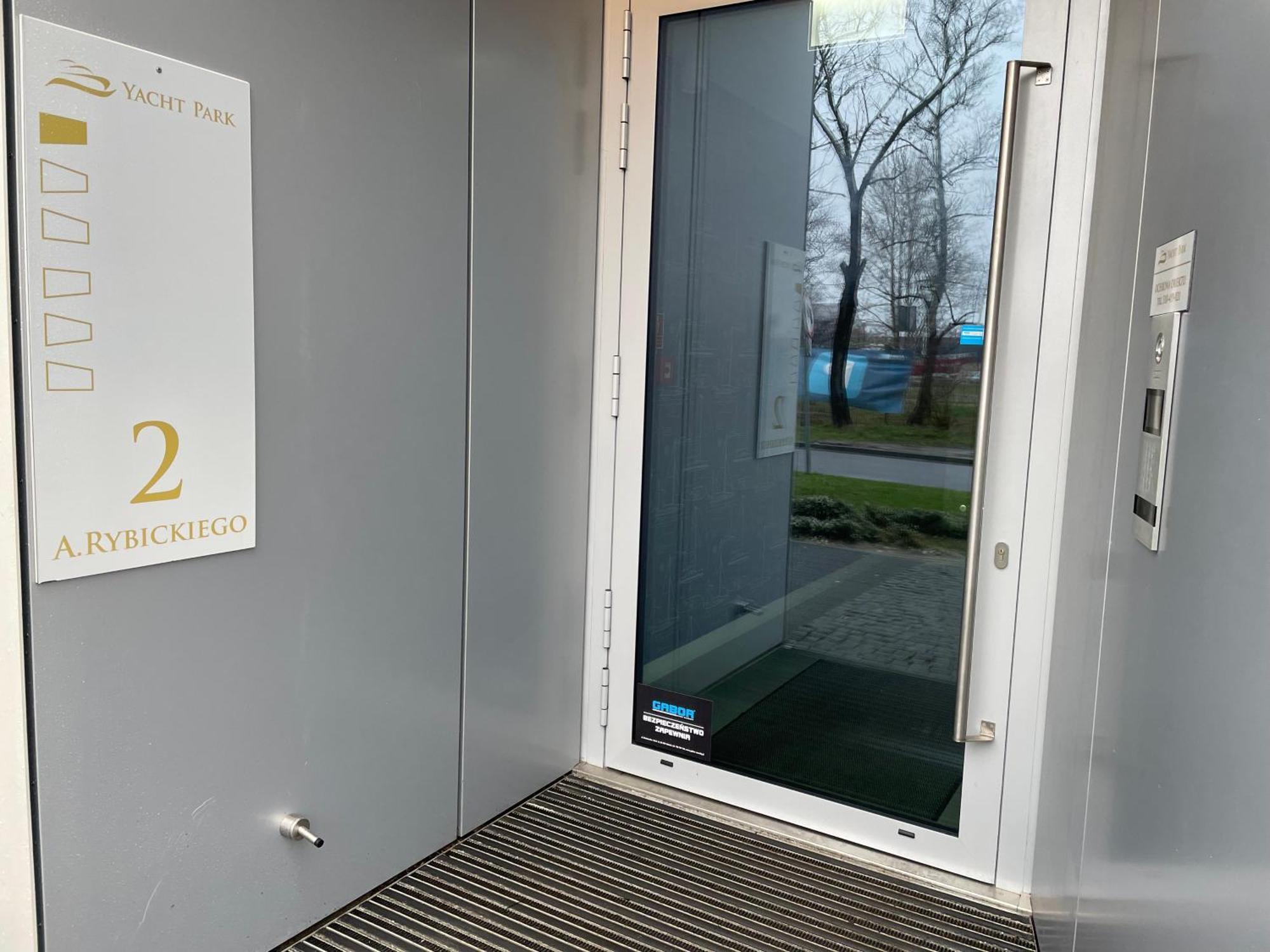 Apartament Faltom 26 Yacht Park Z Tarasem グディニャ エクステリア 写真