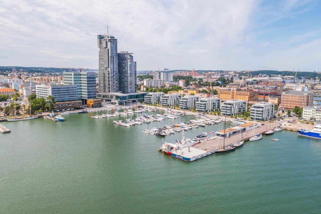 Apartament Faltom 26 Yacht Park Z Tarasem グディニャ エクステリア 写真